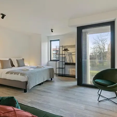 Huswell - Spacious 3 Bedroom Apartment With Private Garage Knokke-Heist Exterior photo
